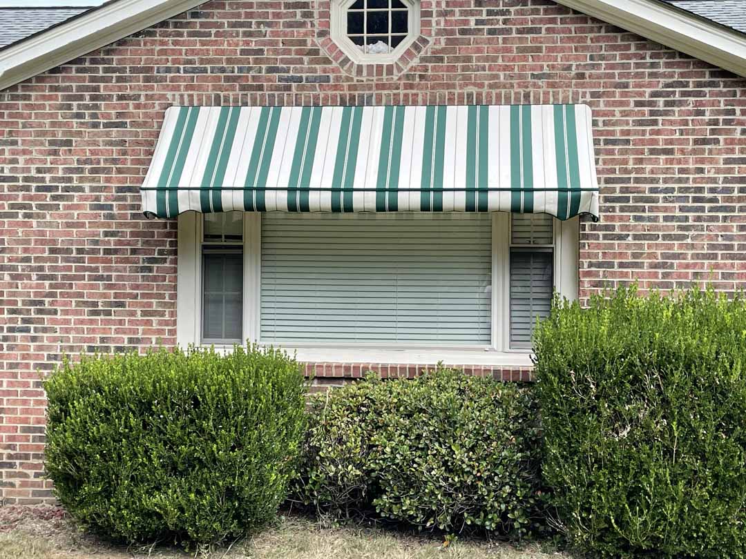 Retractable awning installation