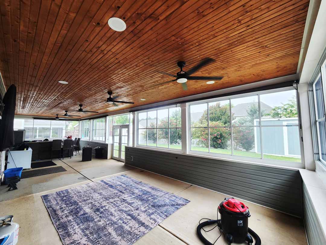 Vinyl-film porch window project image 04