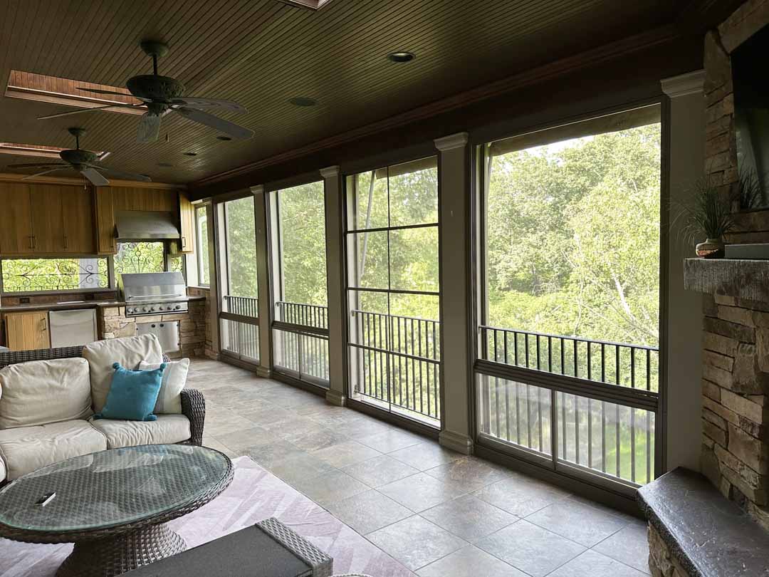 Vinyl-film porch window project image 12