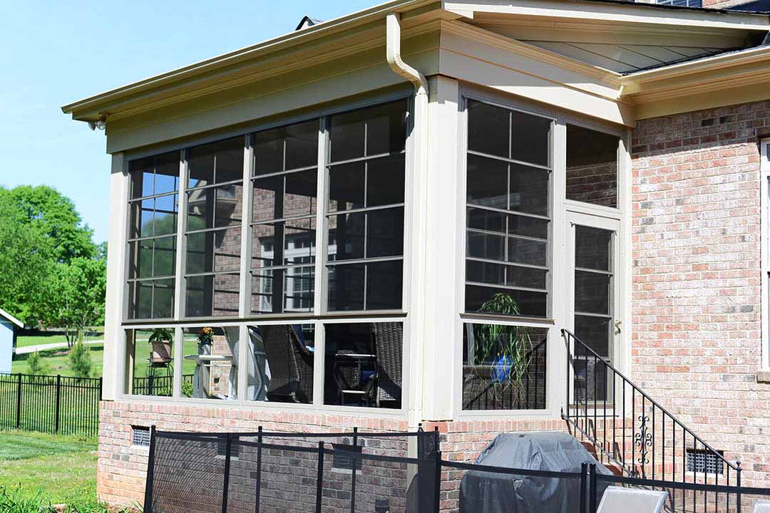 Vinyl-film porch window project image 15