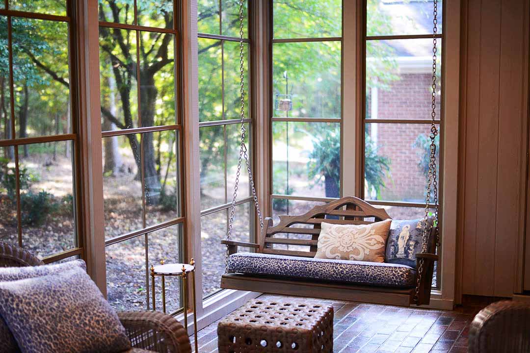 Vinyl-film porch window project image 32